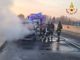 Pavia, furgone in fiamme sul ponte della Libertà. Illeso il conducente Pavia, furgone in fiamme sul ponte della Libertà. Illeso il conducente