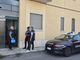 Robbio, aggredisce un 43enne e si nasconde sul balcone del vicino: fermato dai Carabinieri
