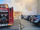 Gropello Cairoli, incendio in un parcheggio diverse auto coinvolte. Intervengono i Vigili del fuoco Gropello Cairoli, incendio in un parcheggio diverse auto coinvolte. Intervengono i Vigili del fuoco