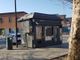 Alessandria: sassi e costole rotte: paura tra i pendolari di fronte alla stazione