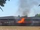 Magenta: fiamme ed esplosioni all’interno di un capannone, scoppia l’incendio in ditta