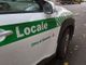 Lo invita a casa per fare sesso ma lo rapina con un complice. Donna di 36 anni denunciata