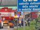La lunga colonna di veicoli questa mattina (lunedì) sulla provinciale 494