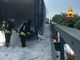 Camion in fiamme sull'autostrada Milano-Genova, intervengono i Vigili del fuoco Camion in fiamme sull'autostrada Milano-Genova, intervengono i Vigili del fuoco