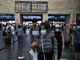 Covid, ecco le nuove regole per treni, bus e taxi