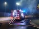 - (VIDEO) - Corana: in fiamme un capannone con materiale agricolo