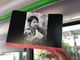 Sugli autobus Autoguidovie di Pavia una “mostra diffusa” degli scatti di Mario Dondero