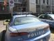 Minaccia la moglie e i cinque figli con un coltello da cucina: marito violento allontanato da casa dalla polizia