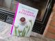 Alessandra Villasco Damiani racconta il suo romanzo &quot;Tulipani a colazione&quot;.