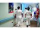 «Negli ospedali svizzeri e ticinesi si cercano infermieri italiani a 3500 euro al mese»