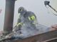 Broni: fiamme sul tetto di un'abitazione, intervengono i Vigili del fuoco
