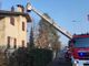 San Genesio: le immagini dell'incendio alla canna fumaria di una viletta