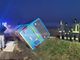 Torrevecchia Pia: pullman esce di strada e si ribalta, soccorse 12 persone, 3 trasportate al San Matteo