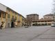 Magenta: ladri in piazza rubano la borsa di una signora