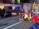 Una delle foto del terribile incidente di ieri notte nel Comasco (vigili del fuoco di Dongo)