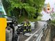 FOTO. Auto si schianta contro il carro attrezzi: paura nel Comasco