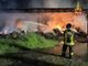 Corteolona: incendio in cascina divora rotoballe e un mezzo agricolo
