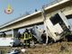 Tremendo schianto sulla Tangenziale Nord: automobilista morto, camion precipita nei campi