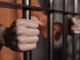 Abbiategrasso, viola il divieto di avvicinarsi ai genitori: arrestato, finisce in carcere e subito liberato
