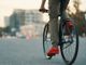 Ciclista 60enne muore a Milano