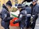 Vercelli: materiale elettrico, giocattoli, cosmetici nocivi, sequestro al mercato e in un negozio etnico