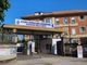 Cade dal balcone, 52enne muore al’ospedale di Novara