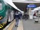 Novara: ferisce gravemente il capotreno con un pugno, 22enne denunciato