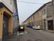 Magenta, parcheggi impossibili da trovare in zona stazione, pendolari: “Troppe vie con il disco orario”