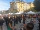 Magenta: piazza gremita di gente per la festa delle associazioni e dei suoi volontari