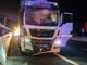Lodi, scontro Tir-bus nella notte: cinque feriti