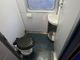 Seregno, 22enne si barrica nudo nella toilette di un treno