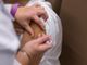 Vaccini in Lombardia, superati i 7 milioni di aderenti. Oltre mille richieste anche dai turisti
