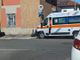 Infortunio sul lavoro a Vittuone: operaio sbatte la testa contro un tubo, codice giallo in ospedale