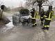 Casei Gerola: incendio divora un'auto, intervengono i Vigili del fuoco