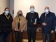 Covid, in dono ai Vescovi di Pavia e Vigevano la statuina dell’infermiera