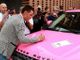 L’Evoque ‘rosa’ di Orietta Piva fa impazzire il Giro