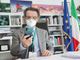 Lombardia, via libera a cartolerie e fioristi oltre che ad alberghi e studi professionali. Resta l'obbligo di coprire le vie respiratorie