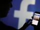 Si spacciava per donna su Facebook e adescava minorenni: arrestato per violenza sessuale su ragazzi dai 15 ai 17 anni