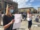 VIDEO. A Torino gli infermieri si incatenano davanti alla Regione: «Gli eroi sono stati dimenticati»