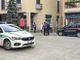 Magenta: armato di coltello tenta due rapine nel centro, ma è costretto a fuggire