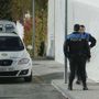 Lo Stato le 'regala' 400mila euro, lei li spende. Ora però rischia l'arresto