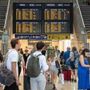 Sciopero treni 11 giugno, ultime ore decisive: incontro al Mit per evitare il blocco Sciopero treni 11 giugno, ultime ore decisive: incontro al Mit per evitare il blocco