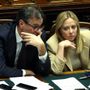 Caro carburanti, vertice Meloni-Giorgetti: ipotesi accise mobili Caro carburanti, vertice Meloni-Giorgetti: ipotesi accise mobili
