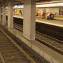 Frenata brusca della metro in centro a Milano, contusi e feriti
