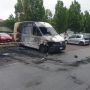 Magenta, incendio nel parcheggio di via Diaz, distrutte dalle fiamme due auto e un furgone