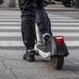 Milano, in due sul monopattino si scontrano con auto: muore ragazzo di 19 anni Milano, in due sul monopattino si scontrano con auto: muore ragazzo di 19 anni
