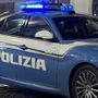 Picchia e accoltella la moglie: arrestato a Novara Picchia e accoltella la moglie: arrestato a Novara