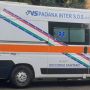 Robecco sul Naviglio: automobilista finisce contro un’auto in sosta mentre attraversa la piazza