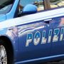 La Polizia di Stato interviene al centro commerciale: bloccato un giovane intento a forzare le auto nel parcheggio