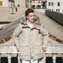Parka uomo: reinterpretare l’eleganza maschile con un tocco casual chic Parka uomo: reinterpretare l’eleganza maschile con un tocco casual chic